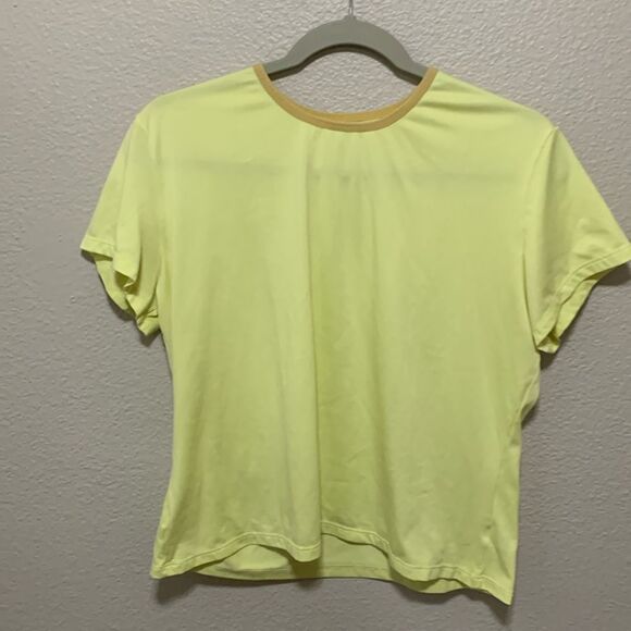 Patagonia Tops - Patagonia Apilene Women’s T-Shirt Size XL Yellow